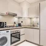Stay By Latinem Luxury 1Br Holiday Home Cvr A1504 Near Burj Khalifa