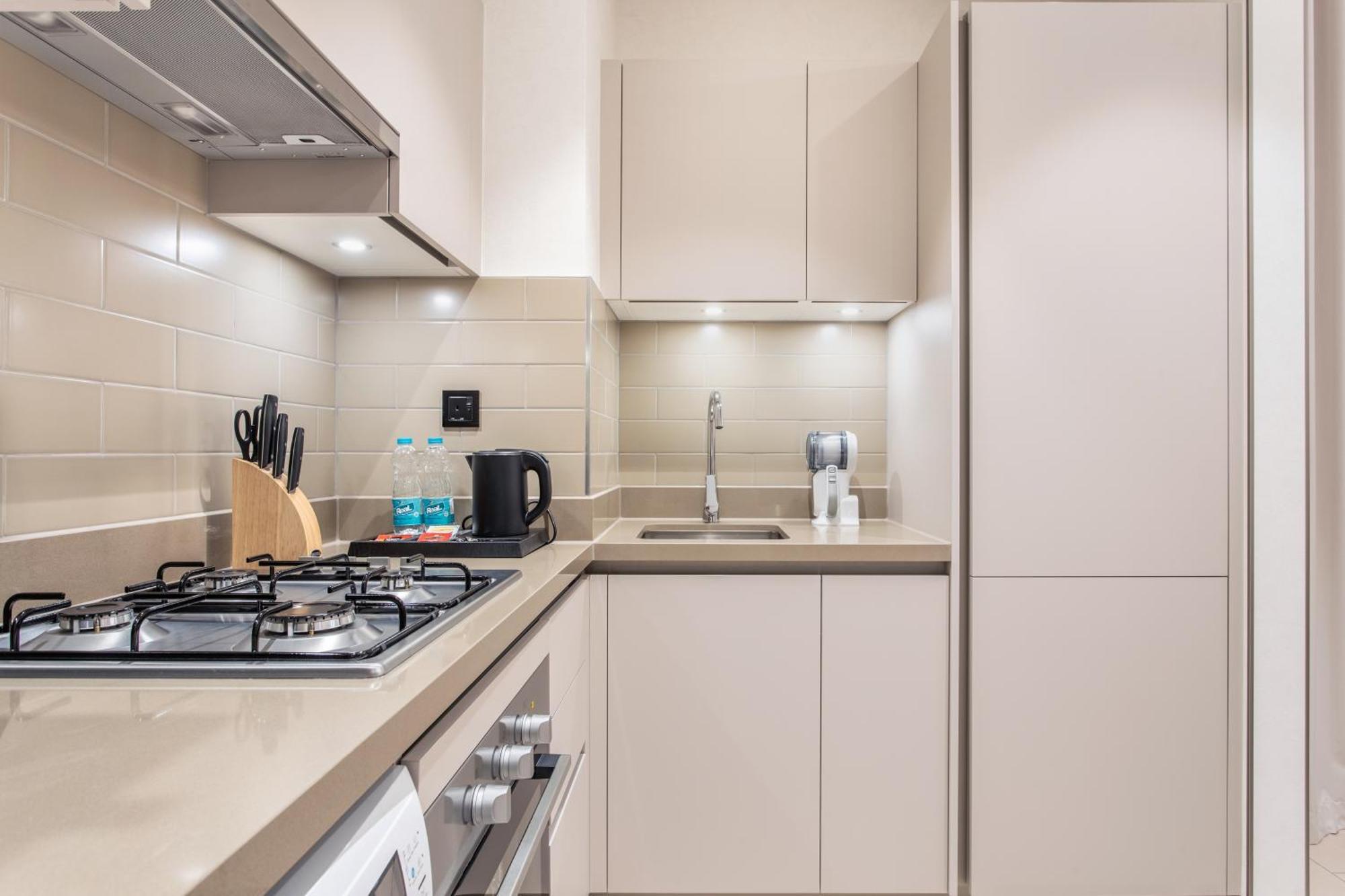 Apartment By Latinem Luxury 1br Cvr A1504 Near Burj Khalifa