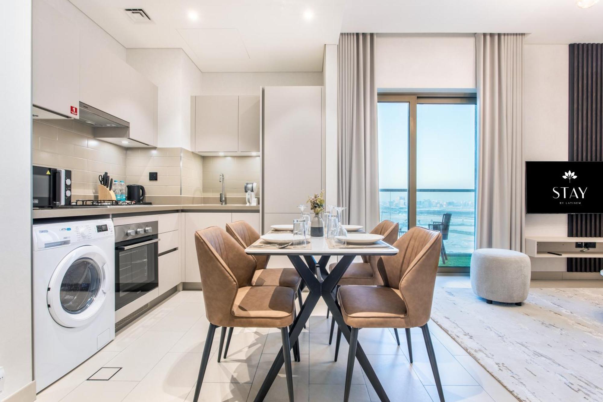 By Latinem Luxury 1br Cvr A1504 Near Burj Khalifa * Dubai